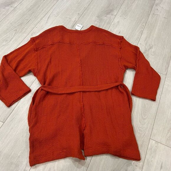 Free People Beach Belted Cardigan
Sweater size S - Picture 2 of 6